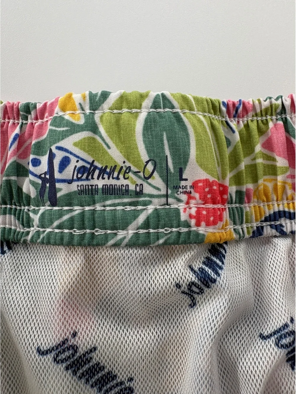 Johnnie-O Swim Trunks Men's L Tropical Fruit Floral Print